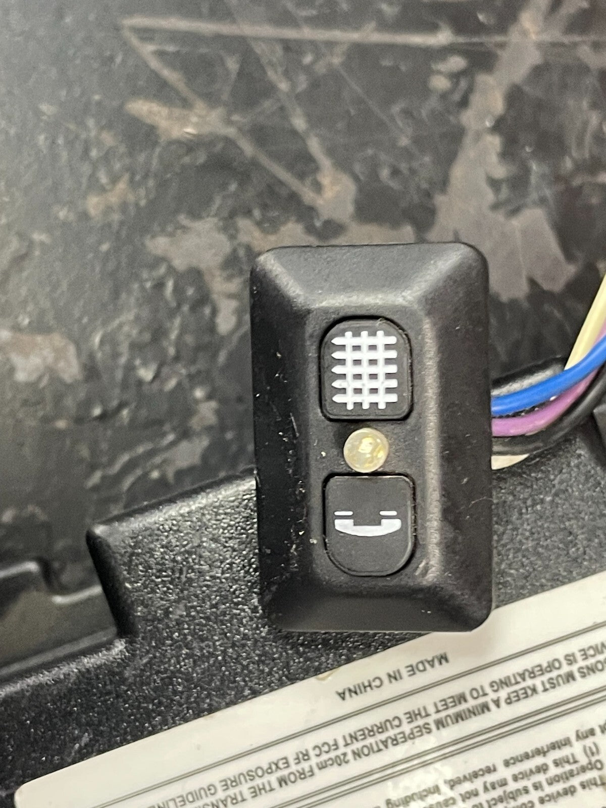 JEEP CHRYSLER RAM GSM/GPRS MODEM TRANSMITTER MODULE FCC#MIVGSM408.