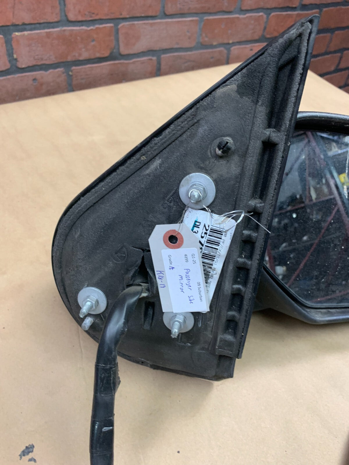 2009-2014 Suburban Passenger RH Side Door Mirror Power Folding Heated 25788590