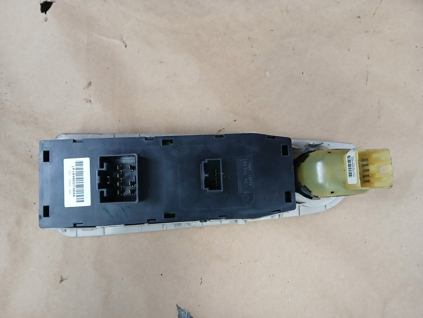 2005-2010 Chrysler 300 Front Driver LH Side Interior Door Panel 1al151d1af