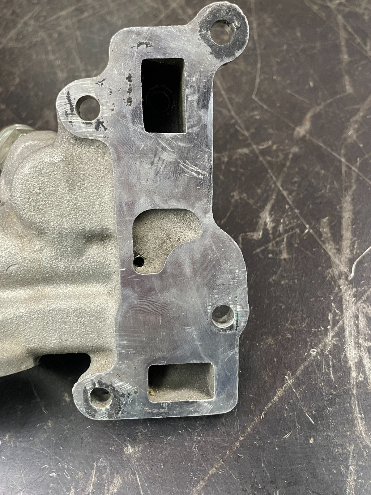 1996-2002 Dodge Viper 8.0L Oil Filter Housing Adapter With Thermostat 04763735C