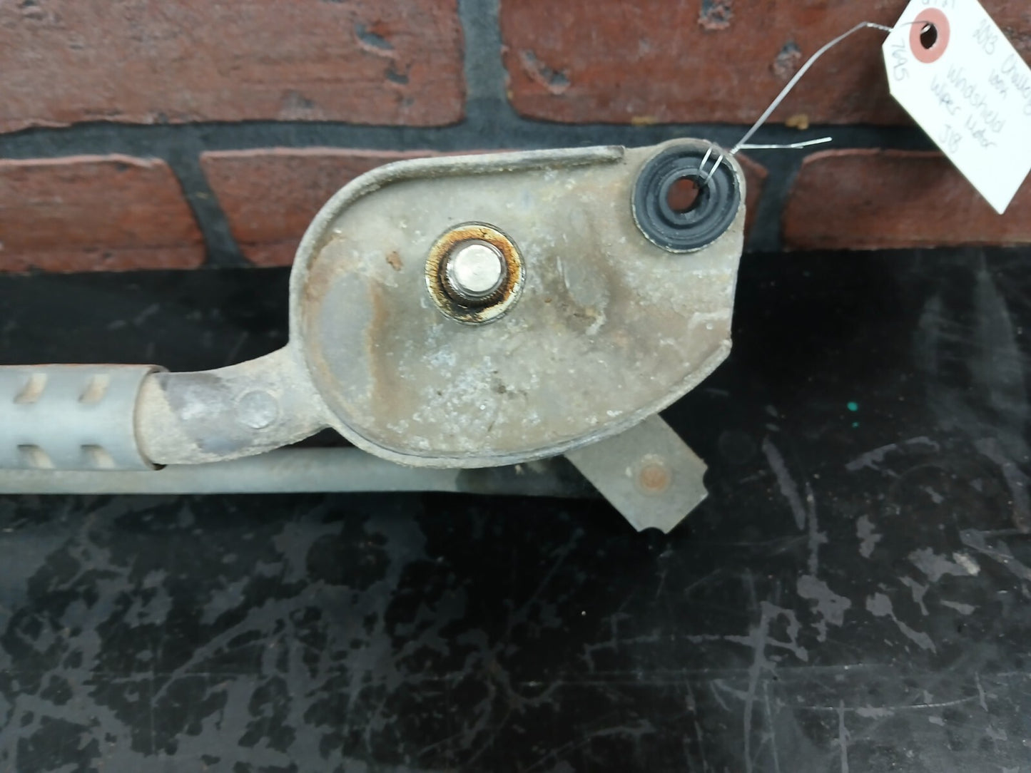 2008-2022 Dodge Challenger Front Windshield Wiper Motor & Linkage 05028756ad