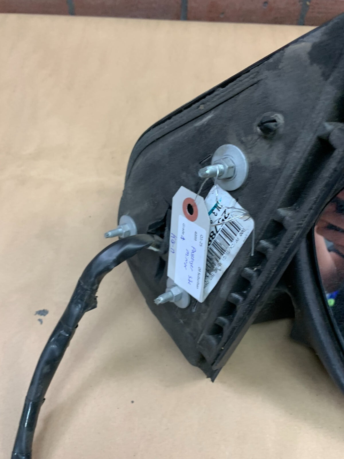 2009-2014 Suburban Passenger RH Side Door Mirror Power Folding Heated 25788590