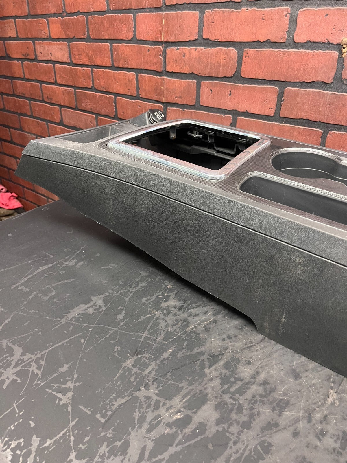 2008-2014 Dodge Challenger SRT Black Center Console Assembly OEM w/ Cupholders