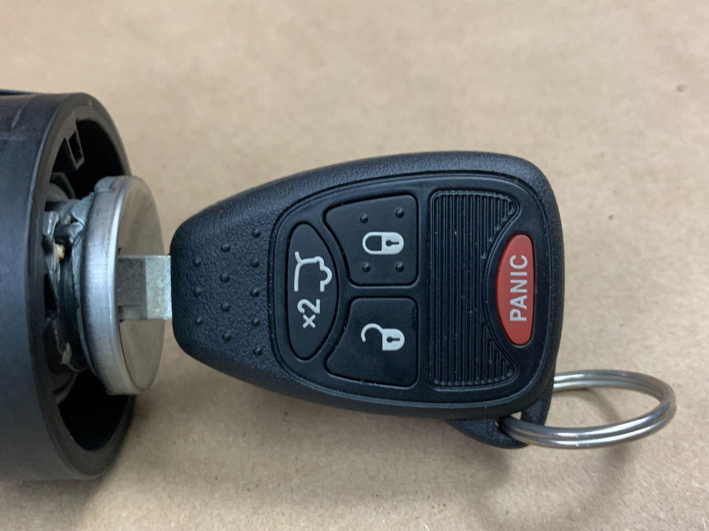 2006-2007 Charger 300 Magnum Keyless Entry Receiver Module w/ Key 56040542AN OEM