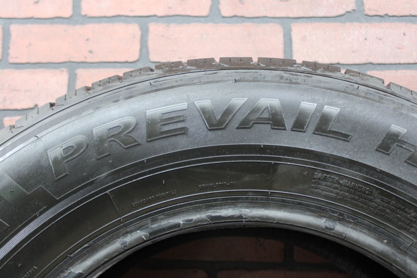 24' Celimo Prevail H/T 255/65R17 Used Tire 10/32nds