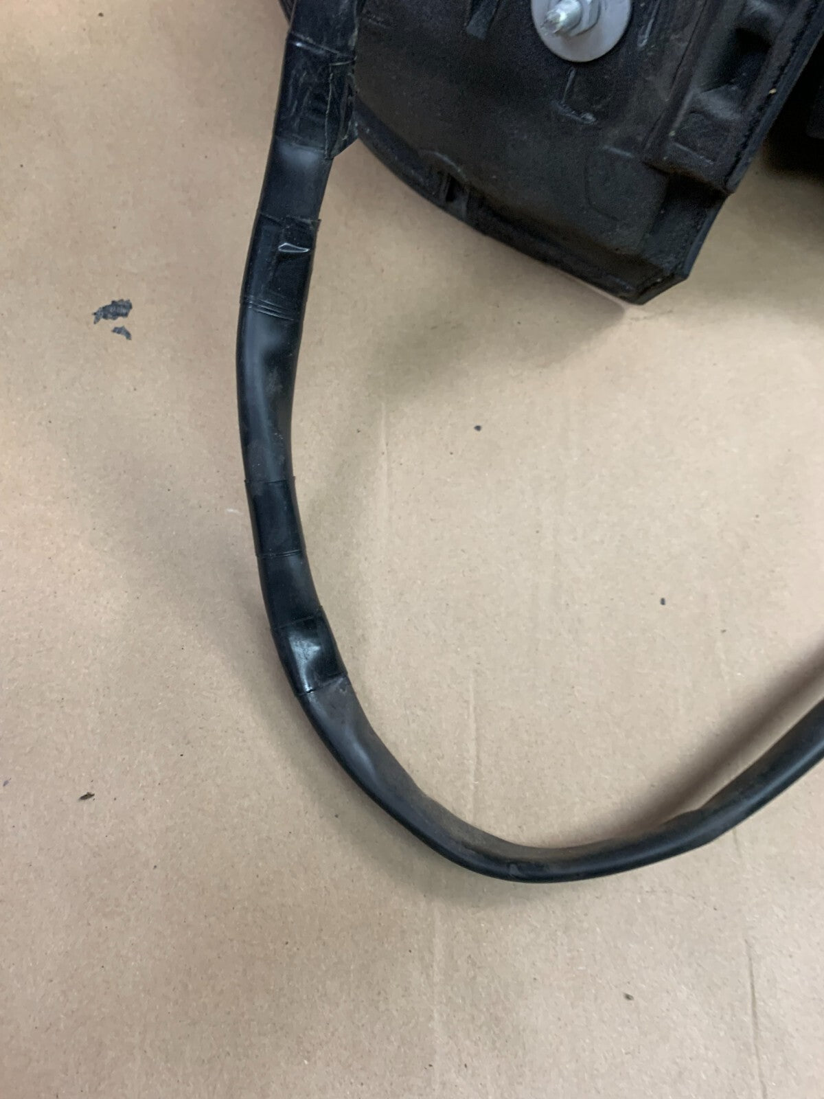 2009-2014 Suburban Passenger RH Side Door Mirror Power Folding Heated 25788590
