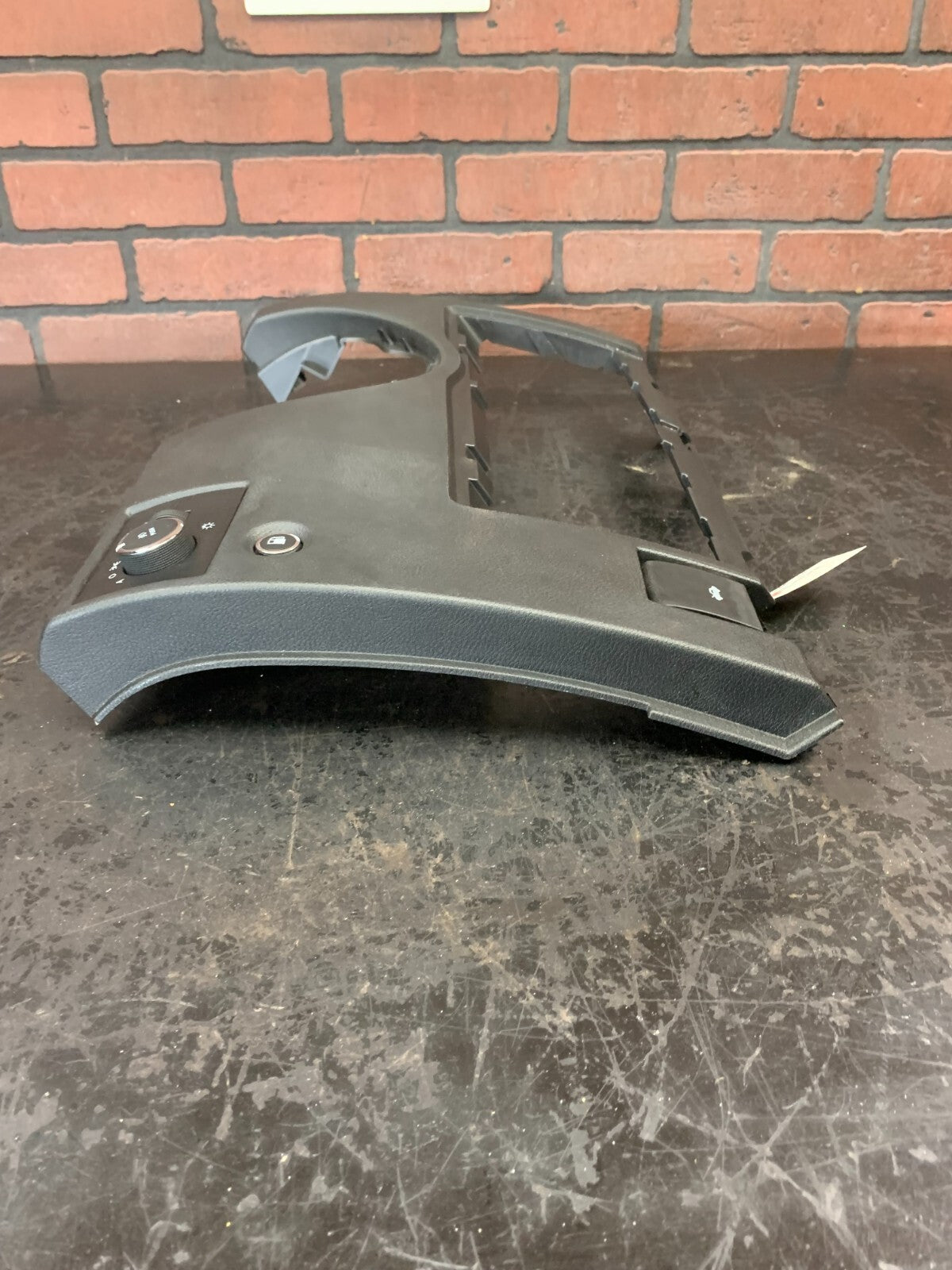 2014-2021 JEEP GRAND CHEROKEE LH DASH UNDER PANEL INTERIOR TRIM OEM P01679003BL