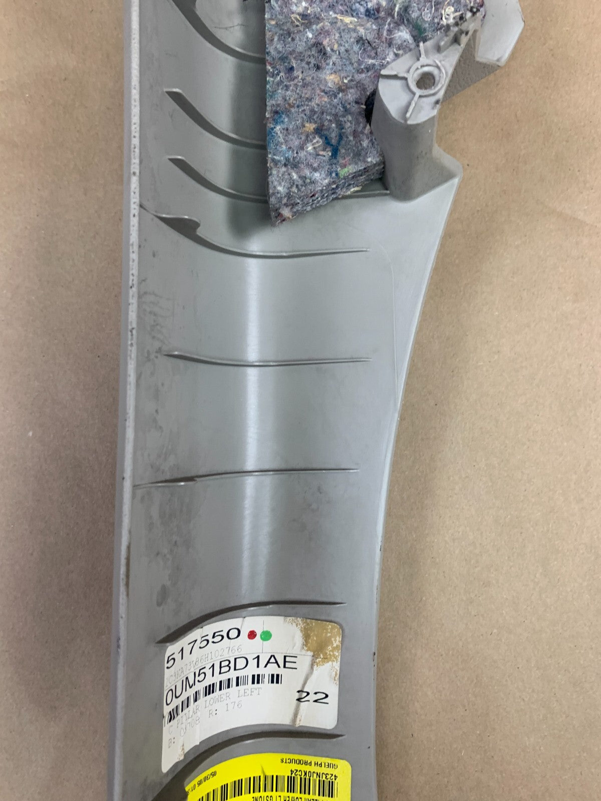 05-10 Chrysler 300 Rear Driver LH Side C Pillar Trim Panel Gray 0UM51BD1AE