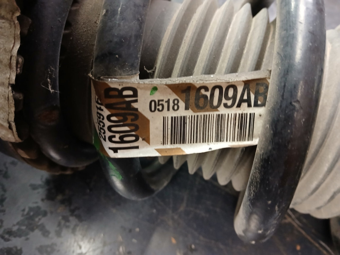 2012-2021 Dodge Challenger Front Passenger RH Shock Absorber Strut 05181554af