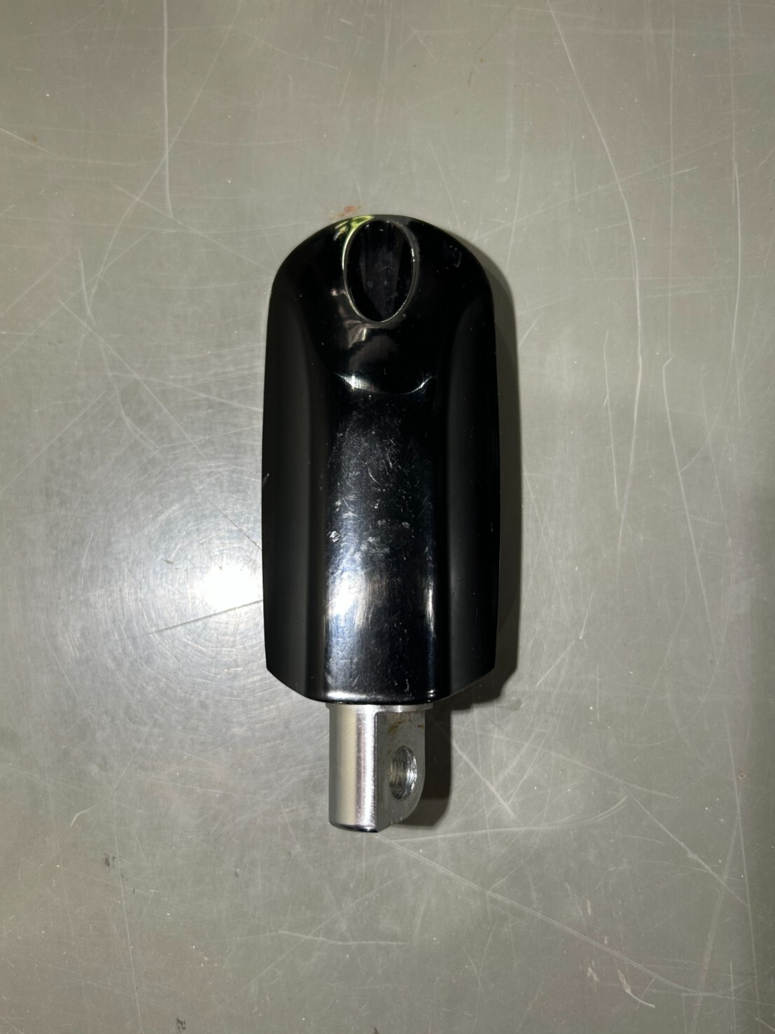 Harley Davidson OEM Streamliner Footpegs 50501800