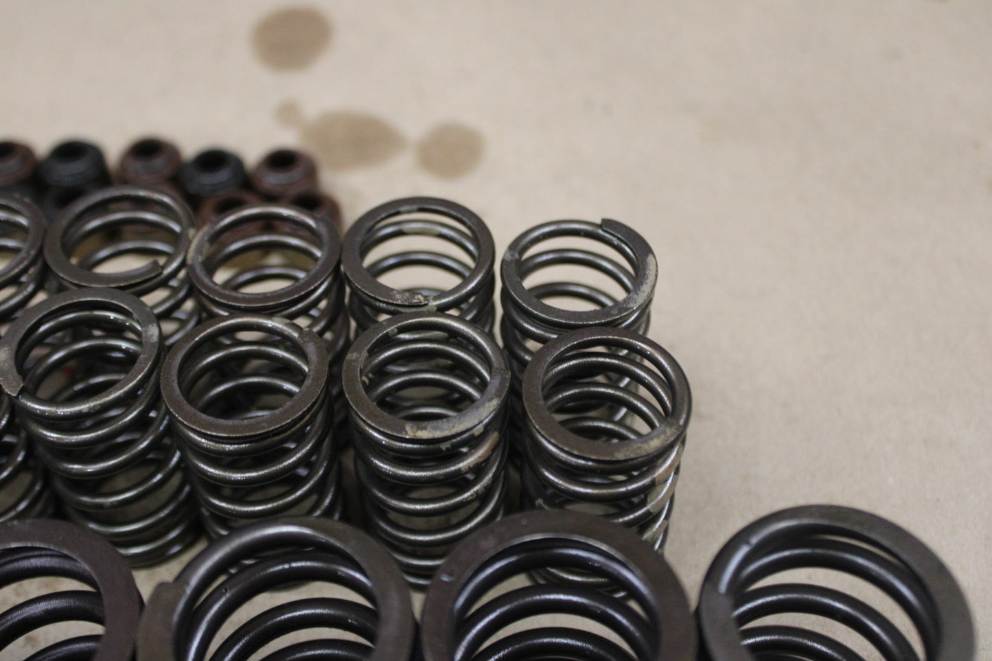 Gen 2 1992-2002 Dodge Viper V10 8.0L GTS R/T-10 Dual Valve Spring Seal Full Set