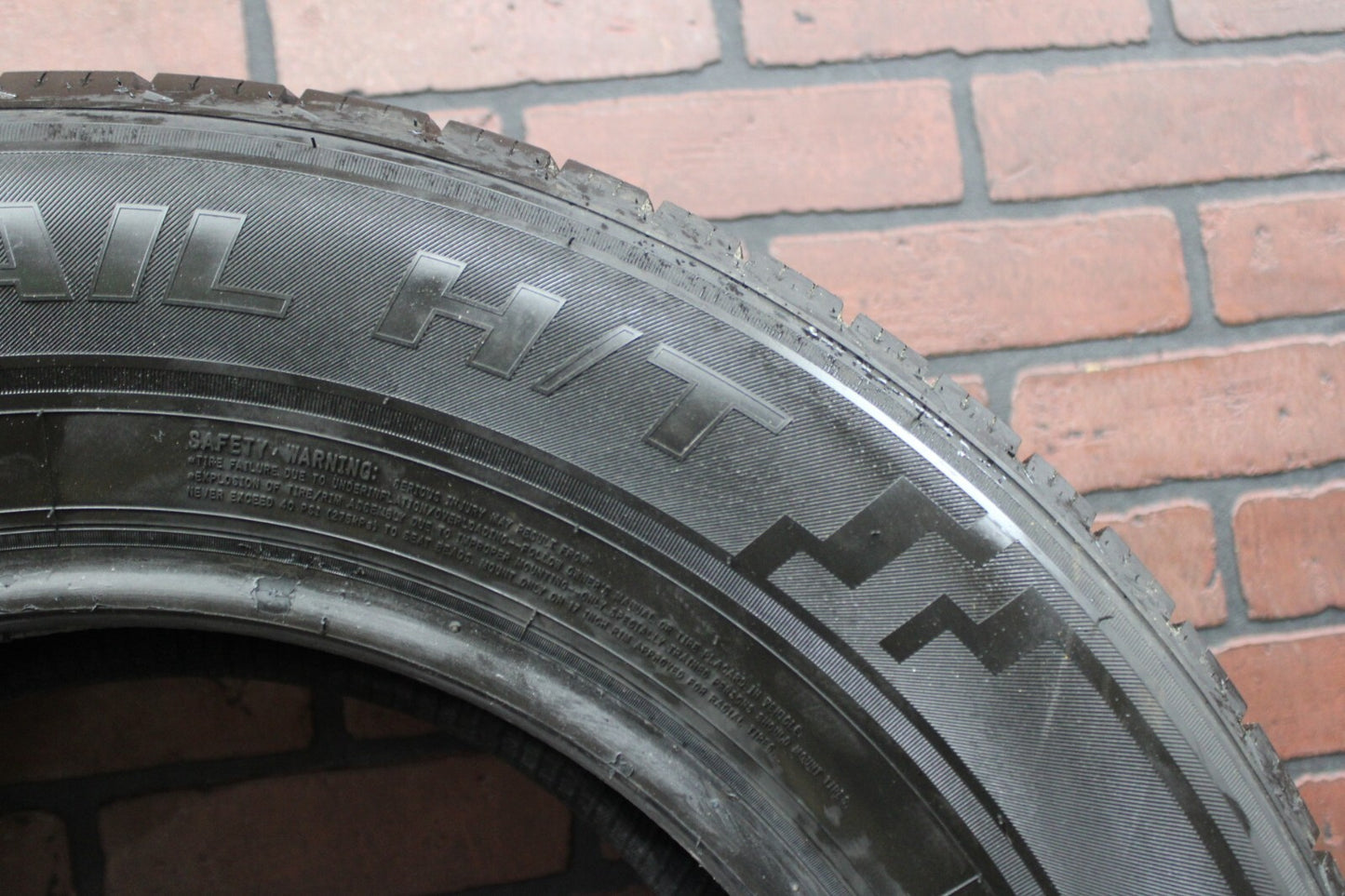 24' Celimo Prevail H/T 255/65R17 Used Tire 10/32nds