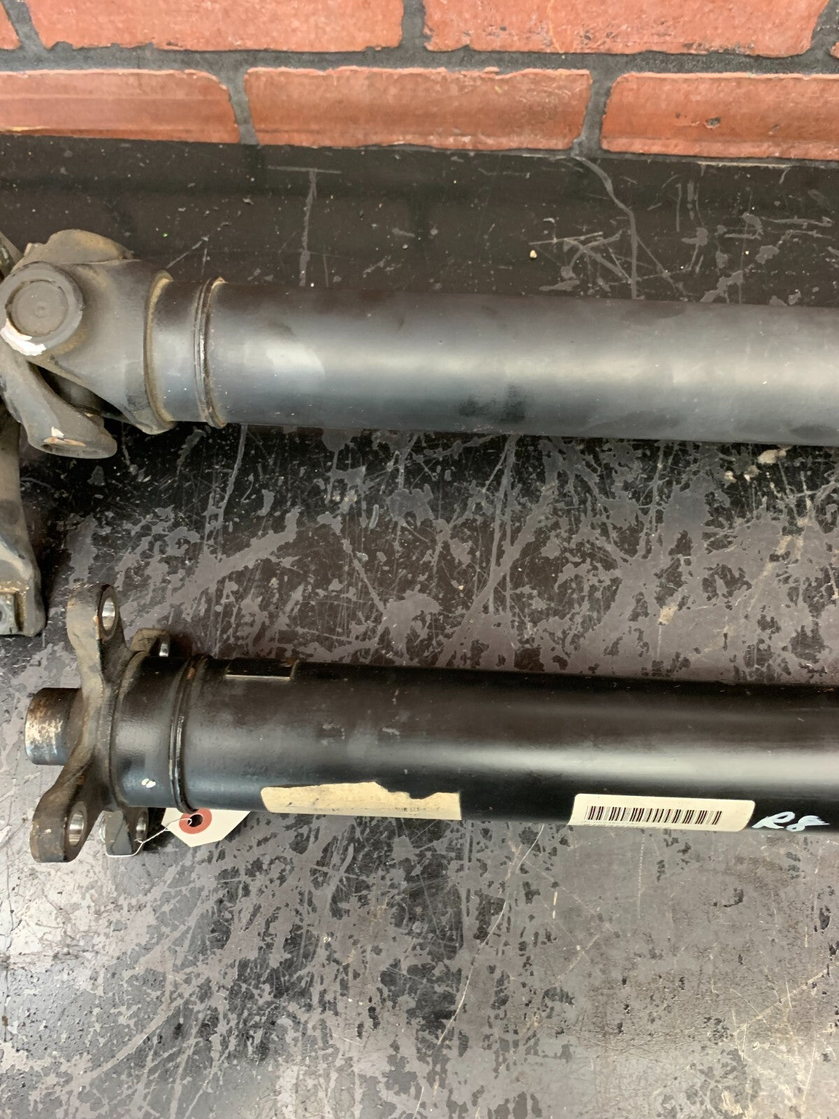 09-13 Challenger SRT8 Complete Auto Drive Shaft Assembly 172k 05038277AC OEM