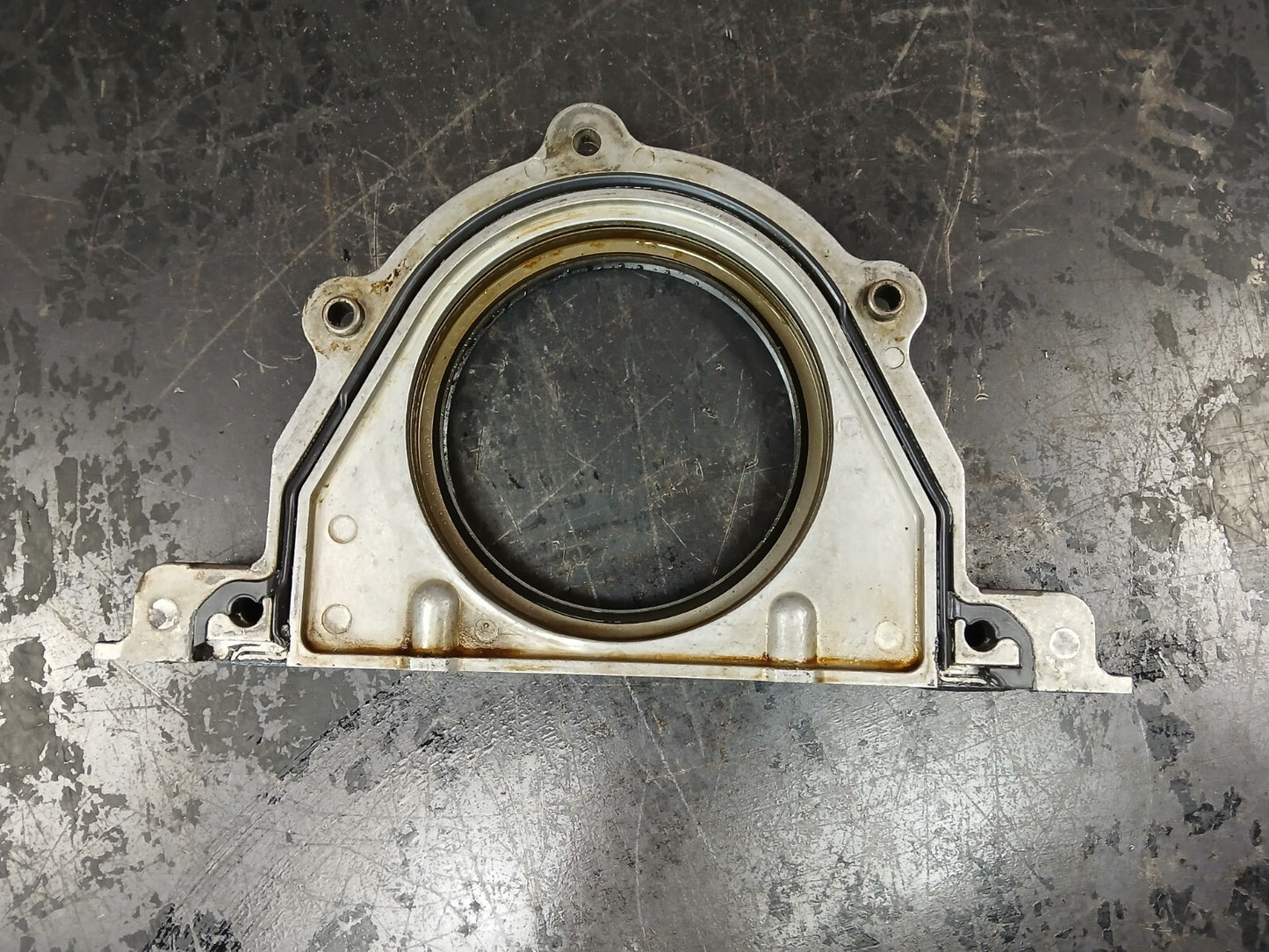 6.4/5.7 Engine Rear Main Crankshaft Oil Seal Housing Cover Plate 53021337ab