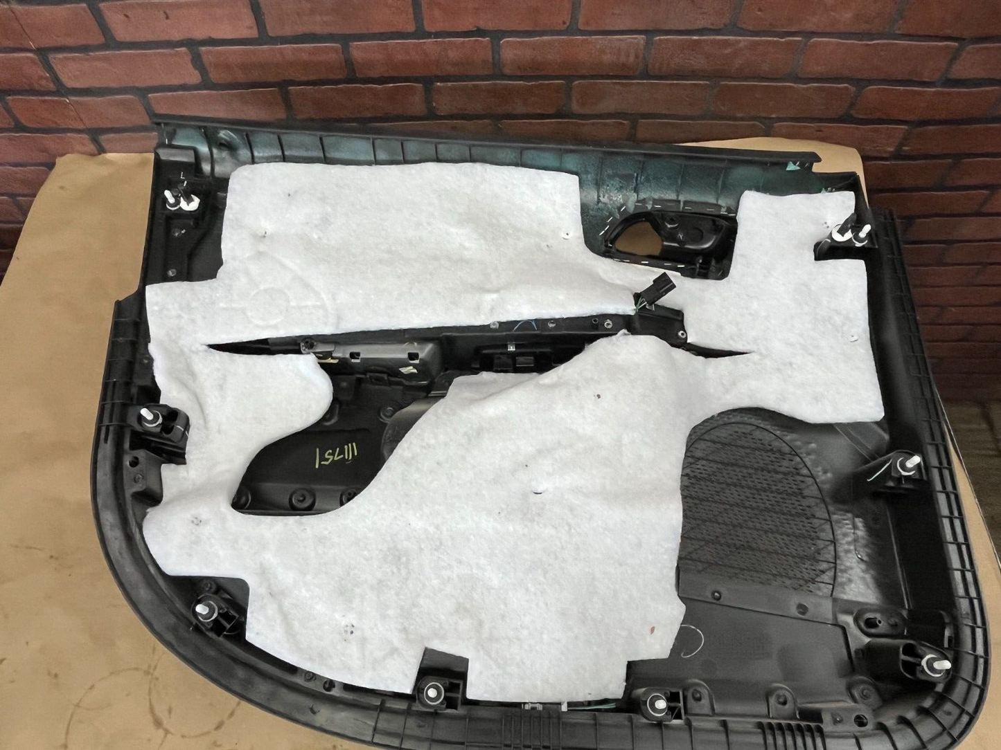 2011-2018 DODGE JOURNEY RIGHT RH FRONT PASSENGER DOOR CARD TRIM PANEL 1QF201X9AH