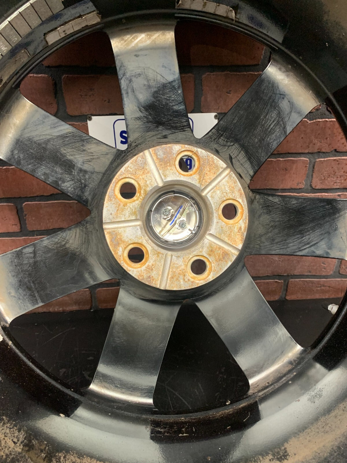 2005-2023 CHRYSLER 300 SRT8 WHEEL 7 SPOKE GREY SMOKED CHARCOAL CHROME OEM USED.