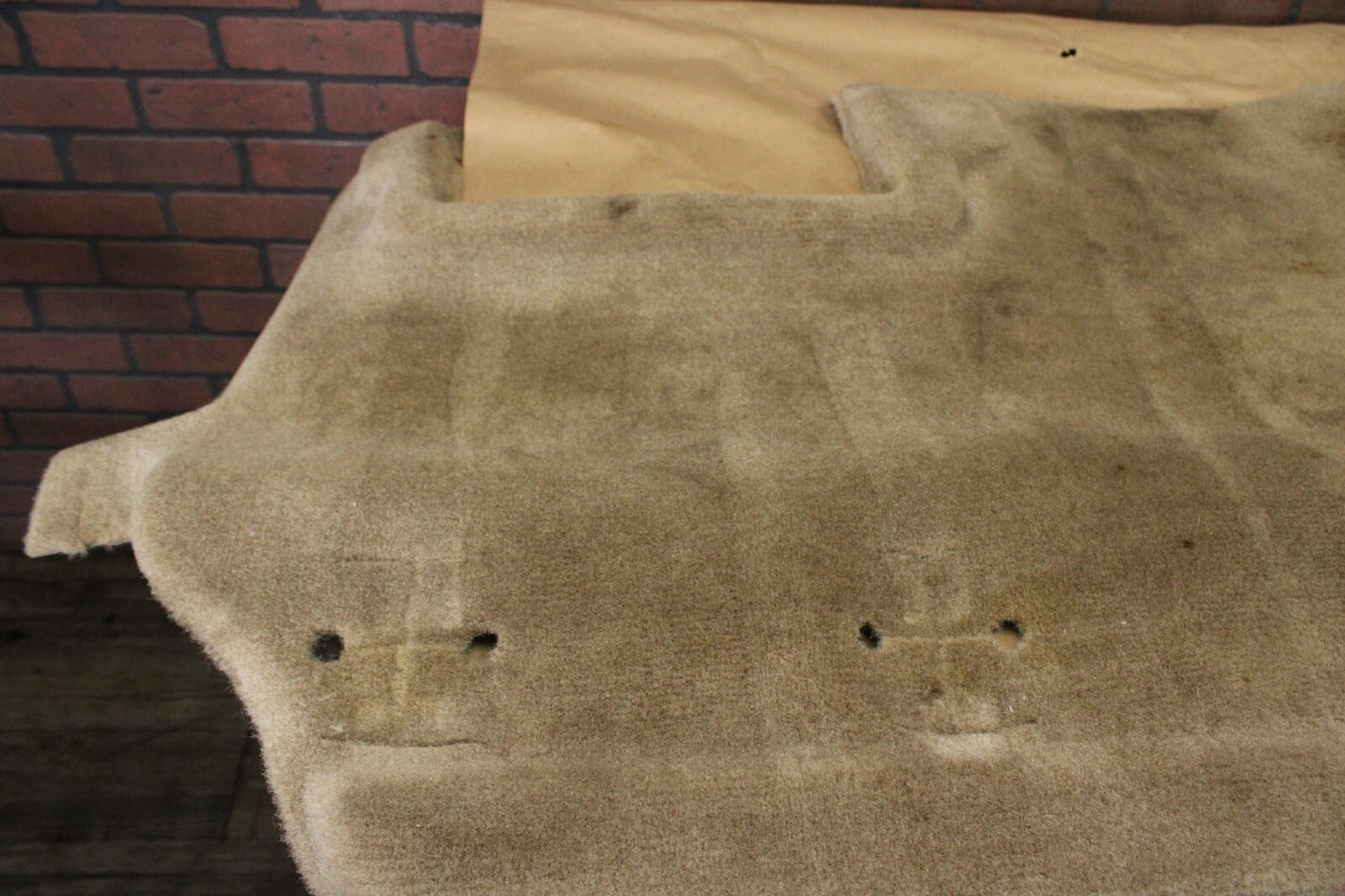 2010-2014 Cadillac Escalade Rear Split Bench Center 2nd Row Floor Carpet Liner