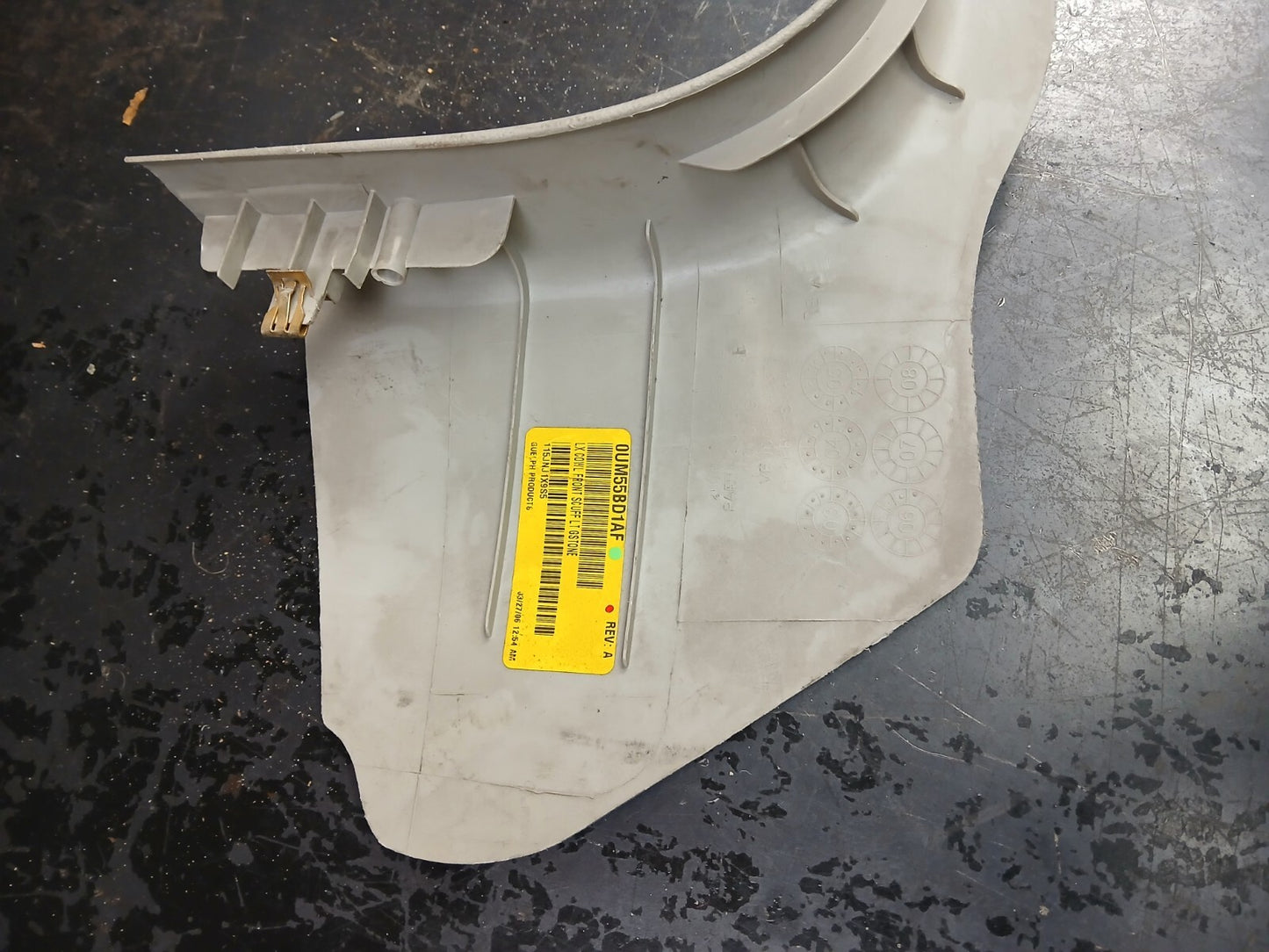 2005-2010 Charger Magnum 300 Driver LH Side Scuff Plate Cowl Trim 0um55bd1af
