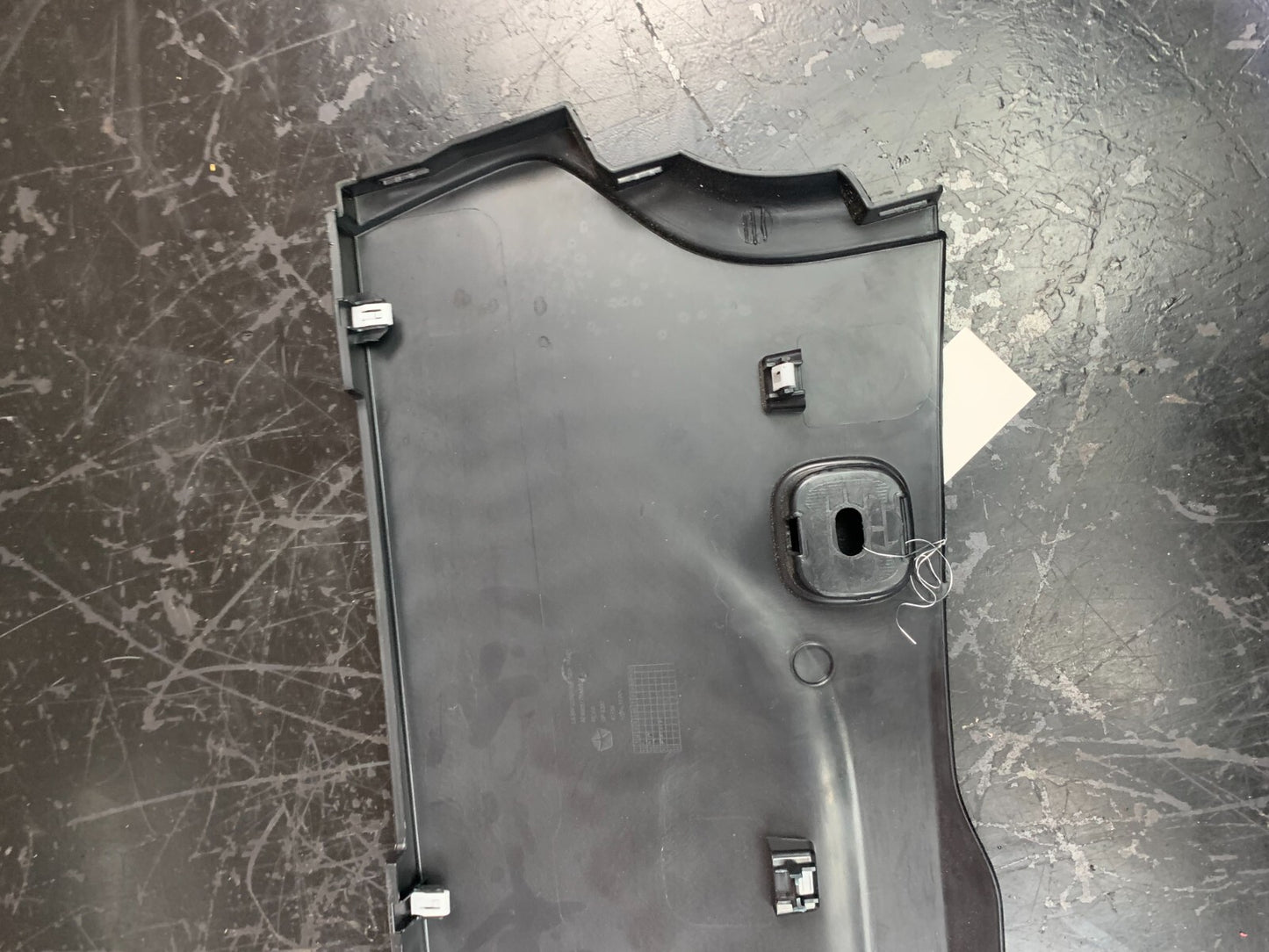 2015-2023 DODGE CHALLENGER CENTER CONSOLE RIGHT PASSENGER TRIM 5XQ84DX9AB OEM.