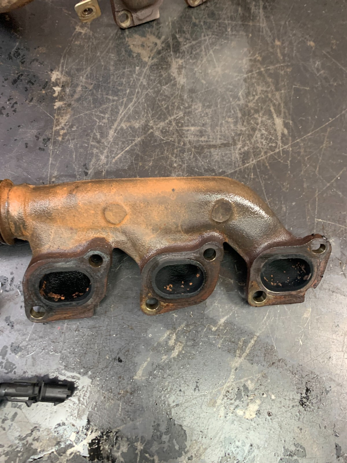 2014-2019 Ram 1500 3.0L Eco-Diesel Engine Exhaust Manifolds OEM W/ EGT Sensor