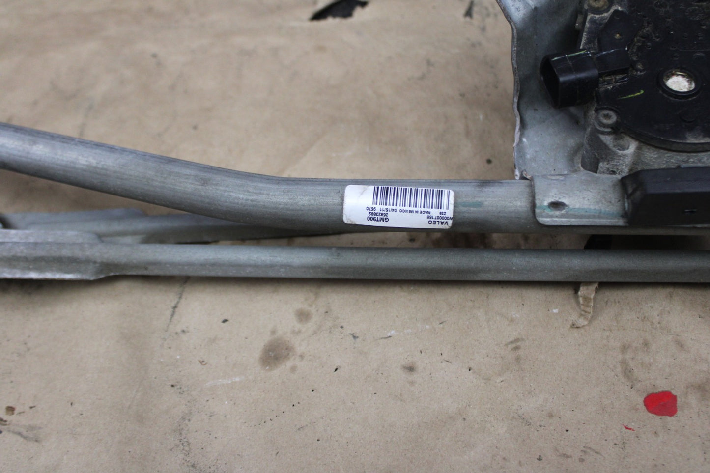 2007-2014 GMC Cadillac Escalade Front Windshield Wiper Motor & Linkage Assembly