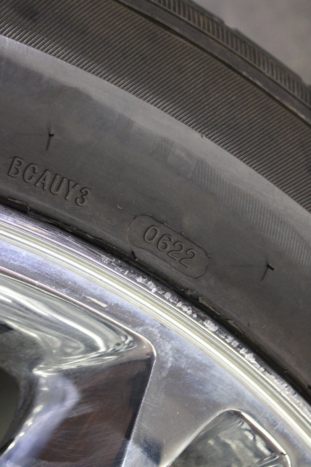 2007-2014 Cadillac Escalade Full 22” Wheel Set 22x9 Silver OEM 4/32nds 9597482