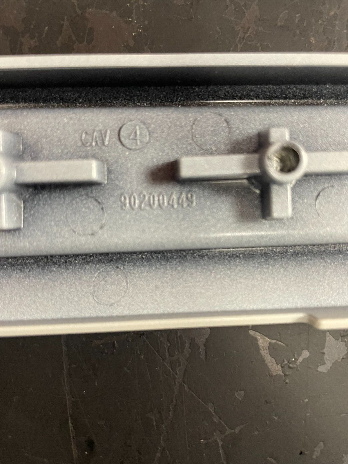 Harley Davidson Touring 14-UP Right Saddlebag Latch Hing White 90200449