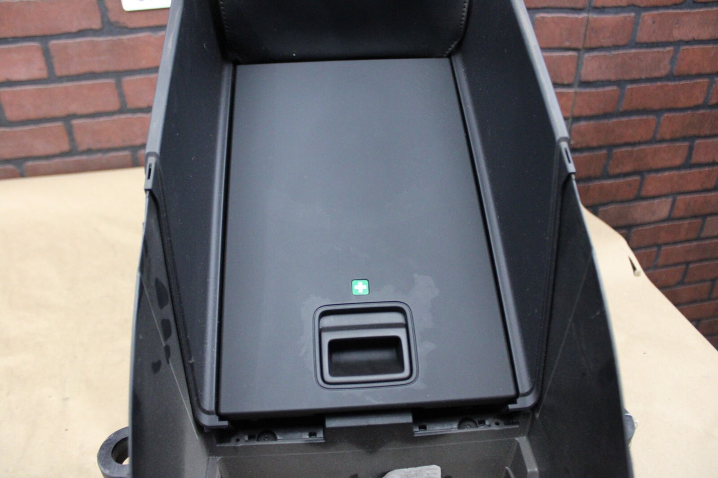 2002 Audi S4 Front Floor Center Console Armrest Assembly Black 4H0 885 075 C
