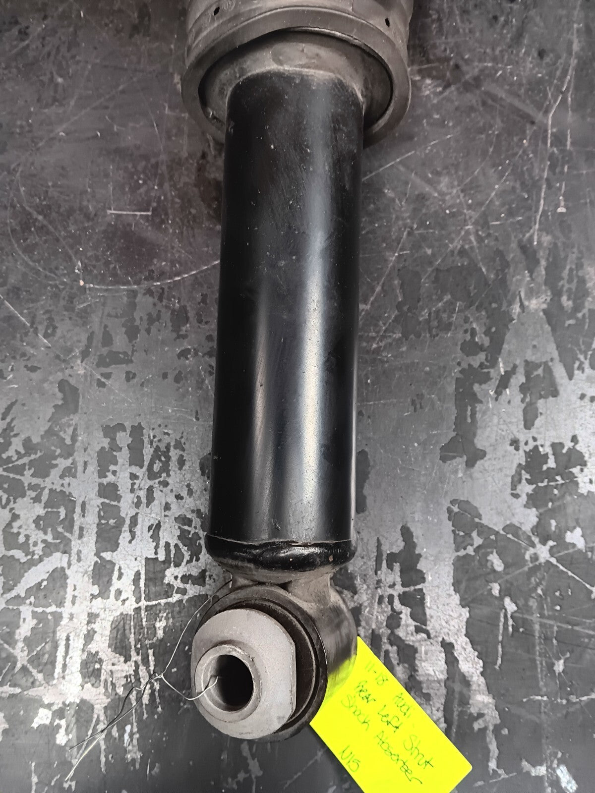 2011-2018 Audi A8/S8 Rear Left Air Suspension Strut Shock Absorber 4h0 616 002 m