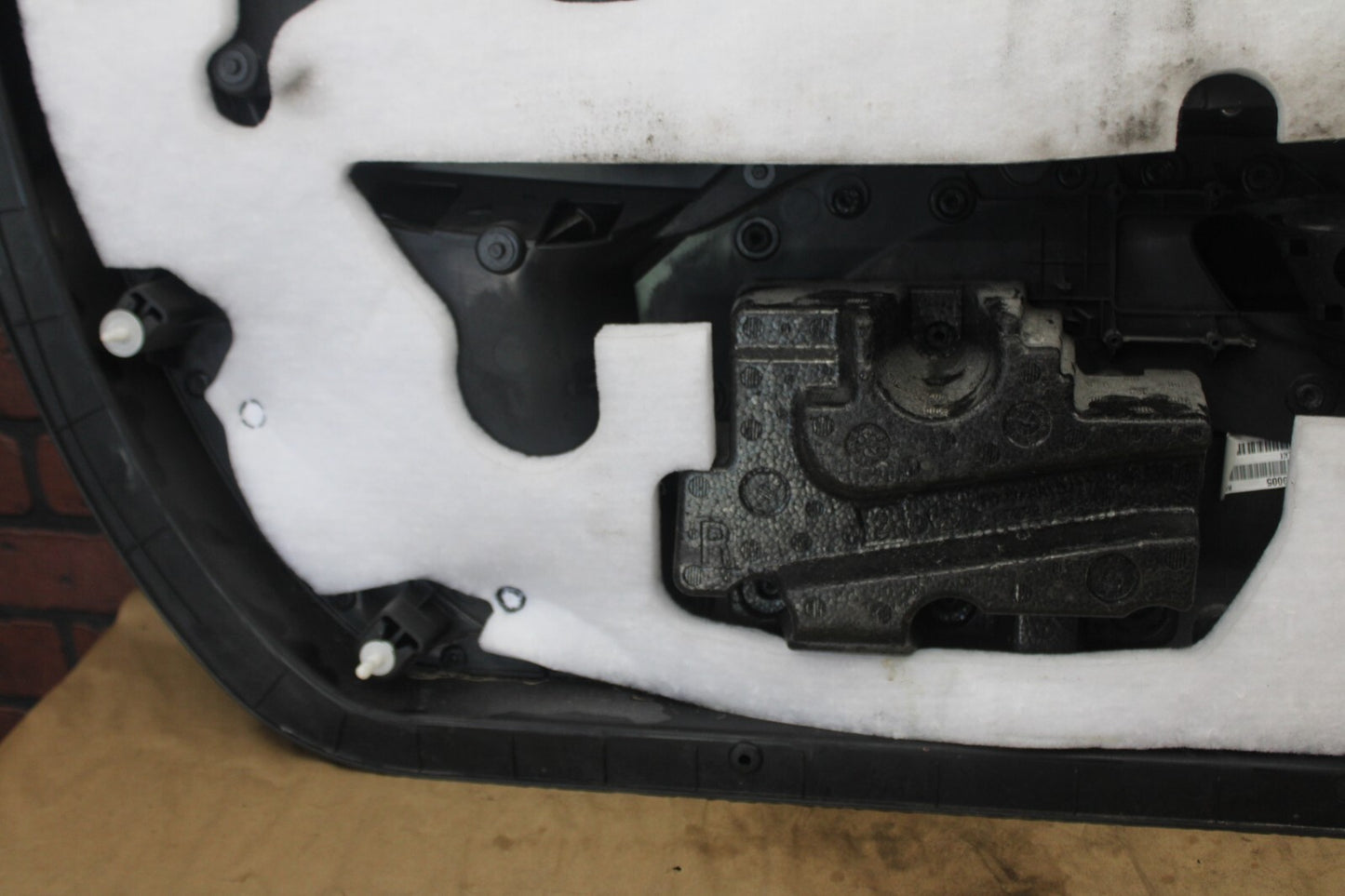 2015-2023 DODGE CHALLENGER INTERIOR FRONT PASSENGER SIDE DOOR TRIM PANEL BLACK