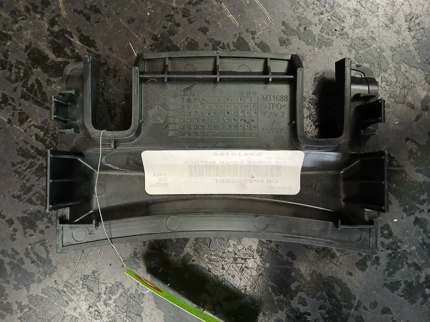2014-2021 Jeep Grand Cherokee/Durango Armrest Hinge Cover Trim Panel c01688009bl