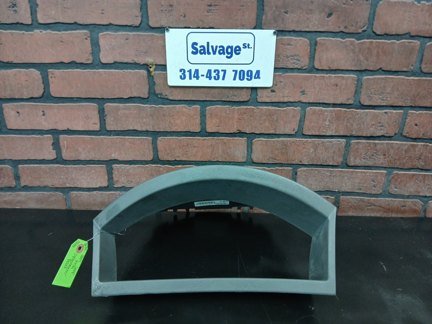 2005-2007 Jeep Grand Cherokee Dash Instrument Cluster Panel Speedometer Bezel