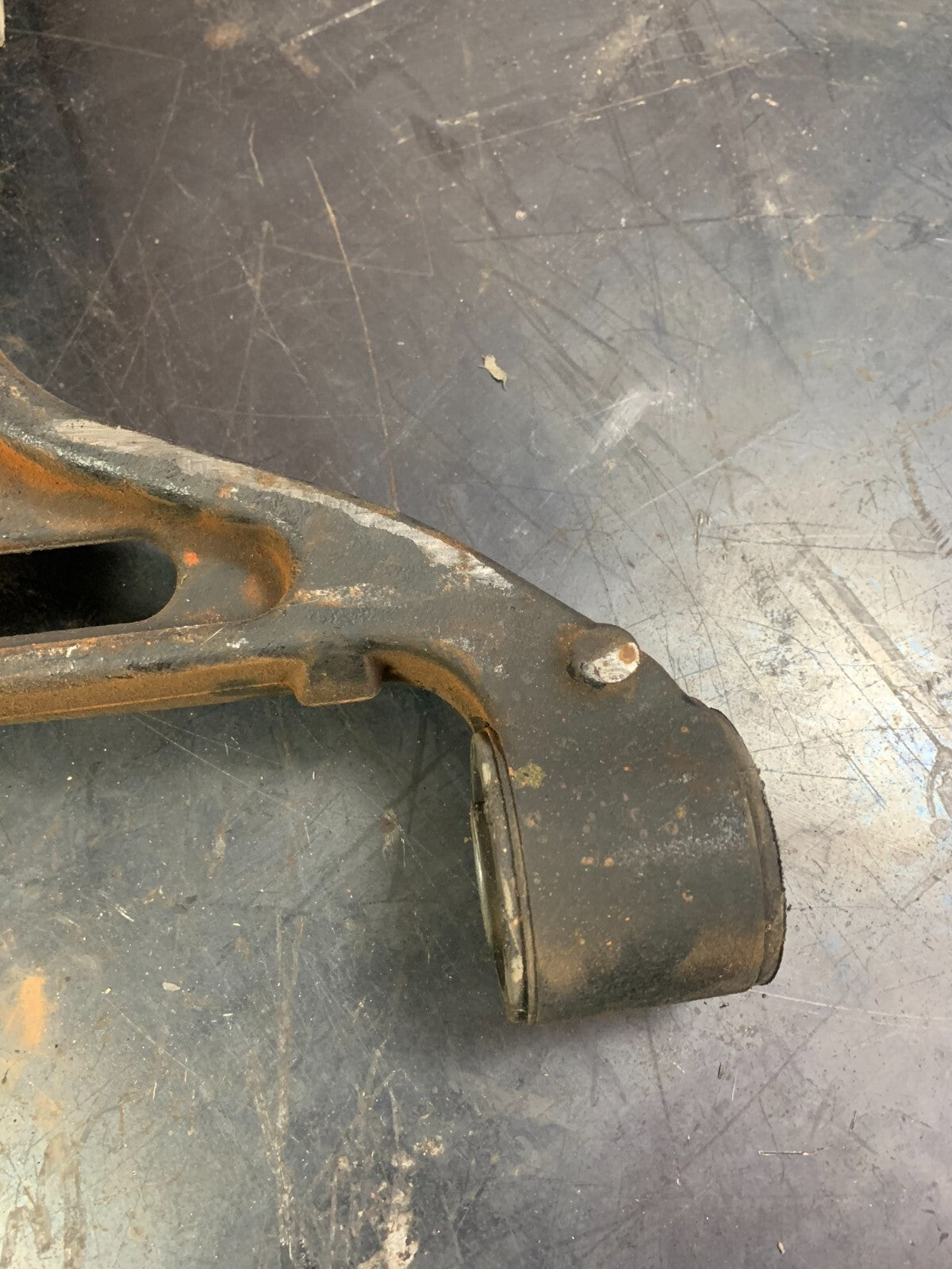 11-15 Grand Cherokee Durango SRT8 Front Right RH Lower Control Arm 68022604AD