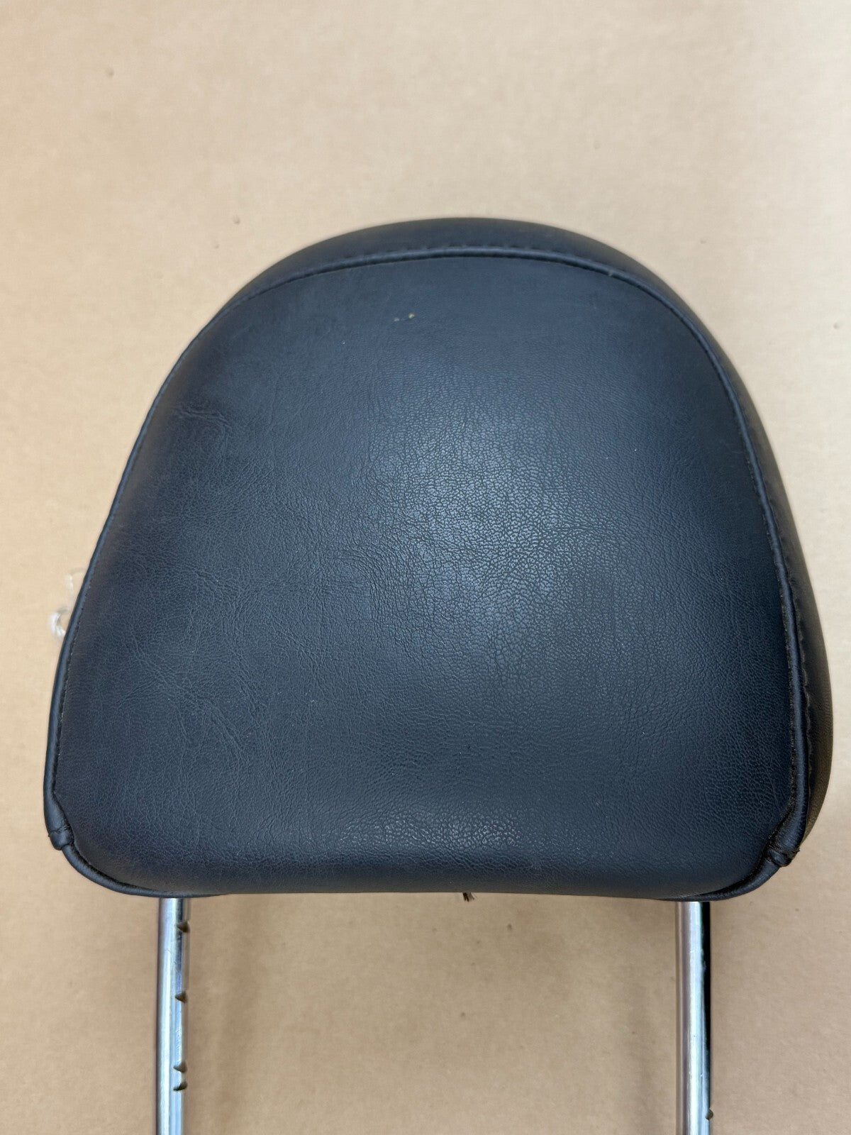 2006-2010 Dodge Charger/Magnum R/T SRT8 Leather Headrest Driver or Passenger