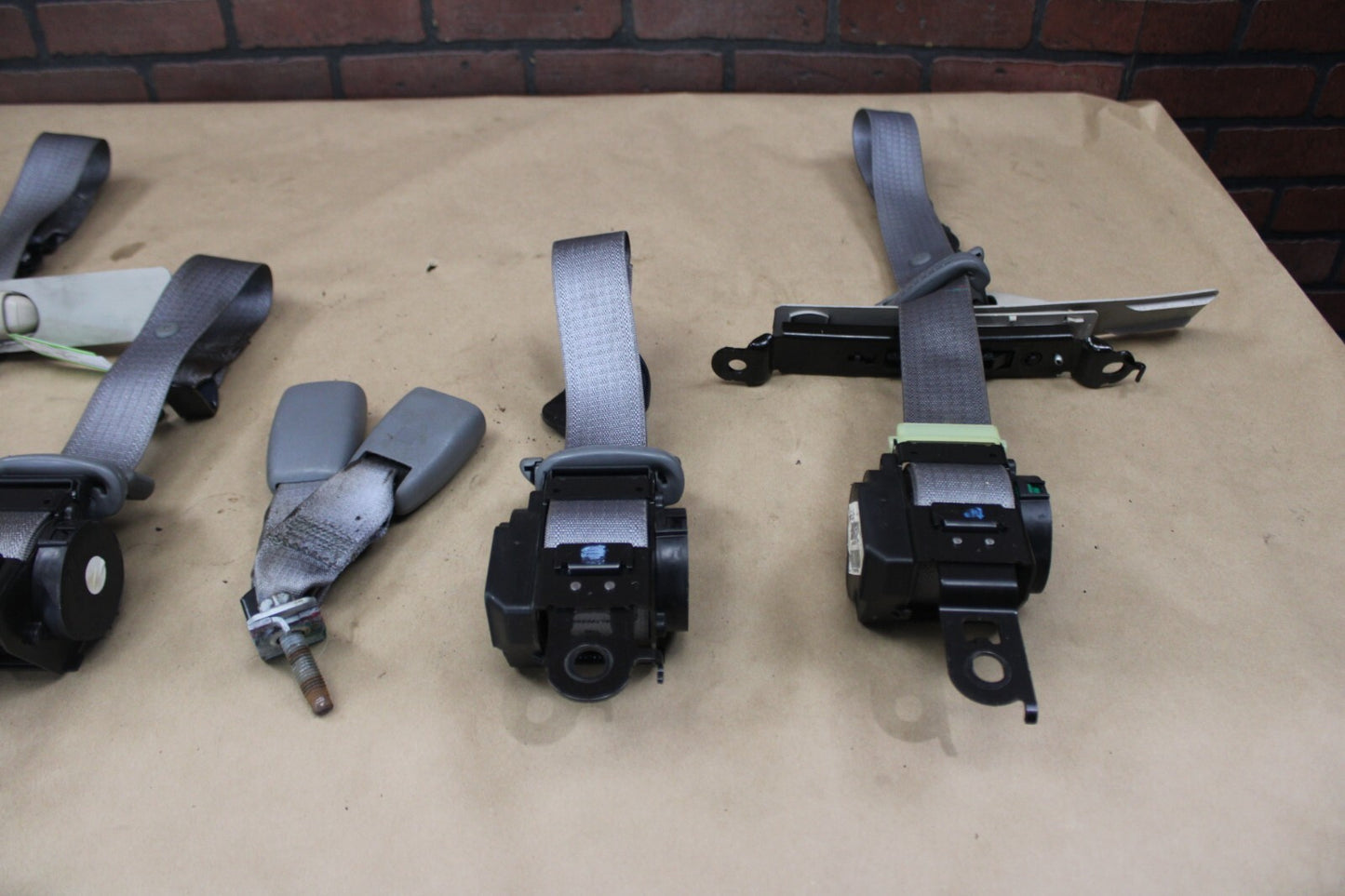 JEEP GRAND CHEROKEE SRT8 6.1L 2006-2010 OEM FRONT REAR LEFT RIGHT SEAT BELT SET