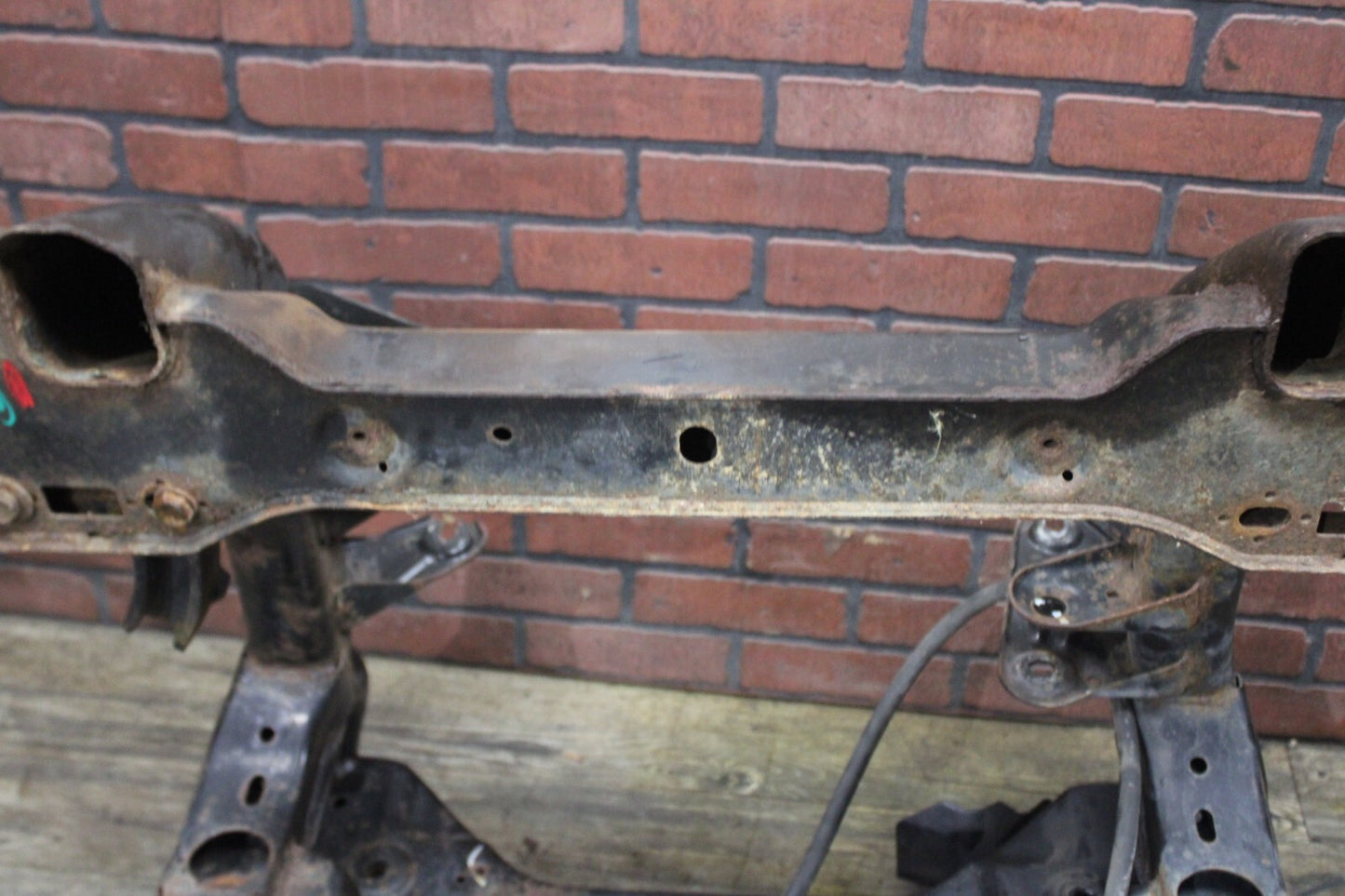 2005-2010 Jeep Grand Cherokee SRT8 Front Crossmember Subframe 4wd OEM 100k 4x4