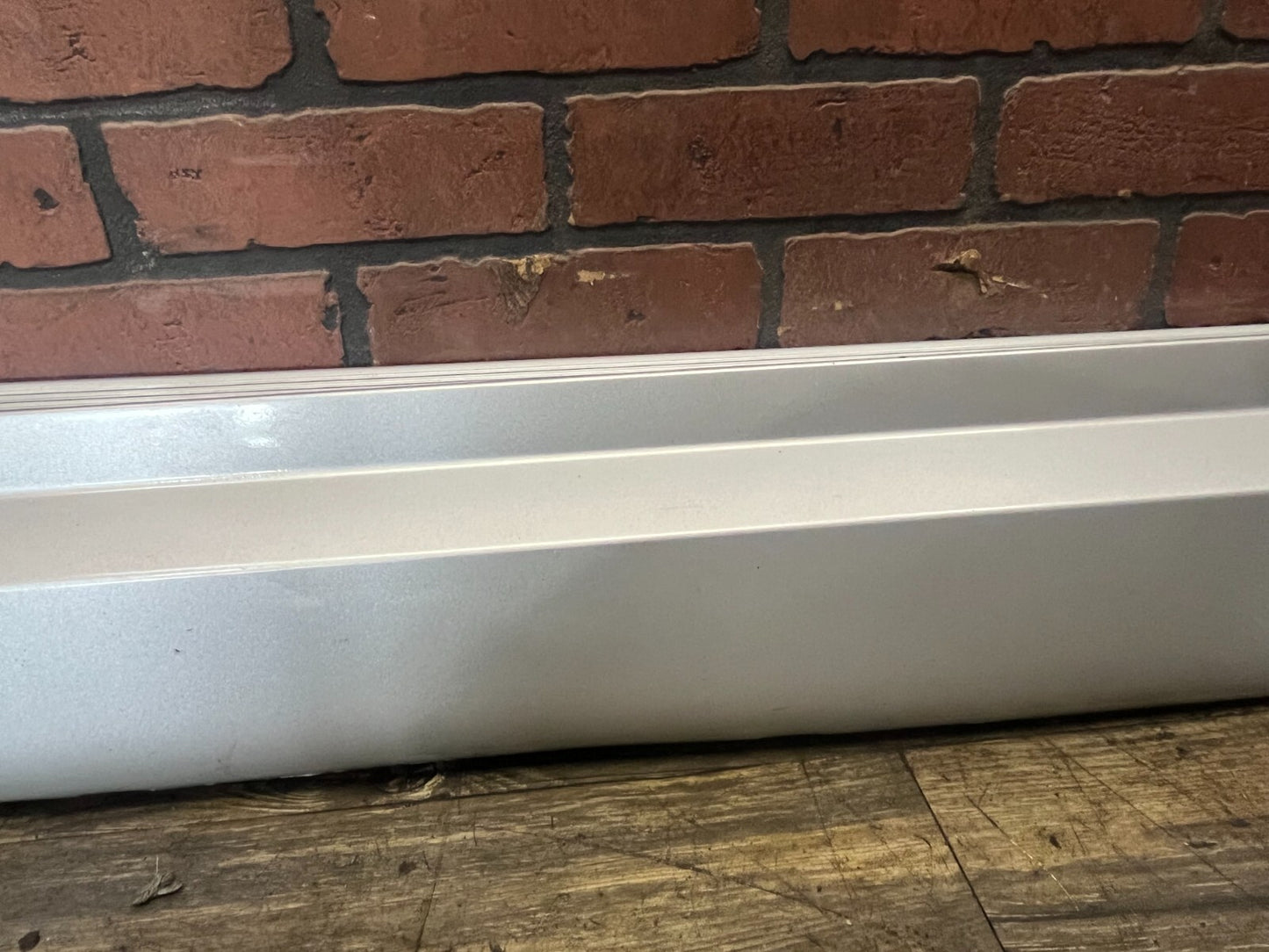 2005-2010 Jeep Grand Cherokee Driver LH Side Rocker Panel Side Skirt 05166229AB