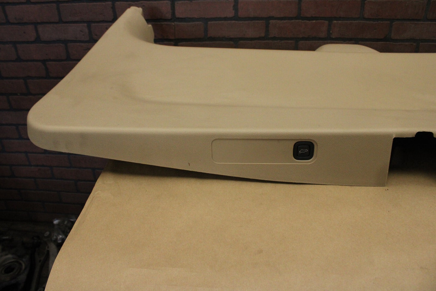 2007-2014 Cadillac Escalade Rear Lift Tail Gate Lower Hatch Trim Panel Beige