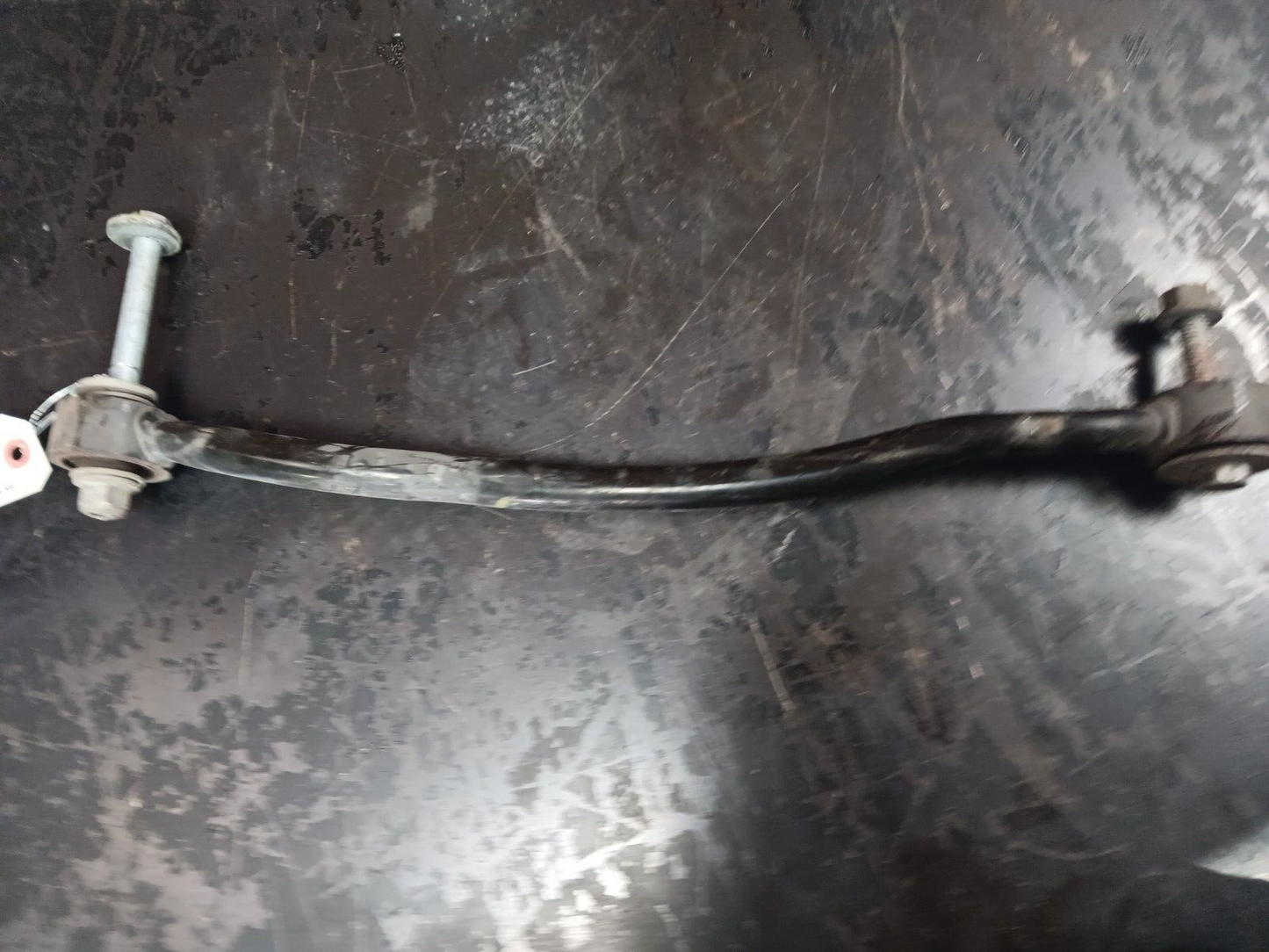 Charger/Challenger/300 Rear Left and Right Lower Control Arm Set 639ab