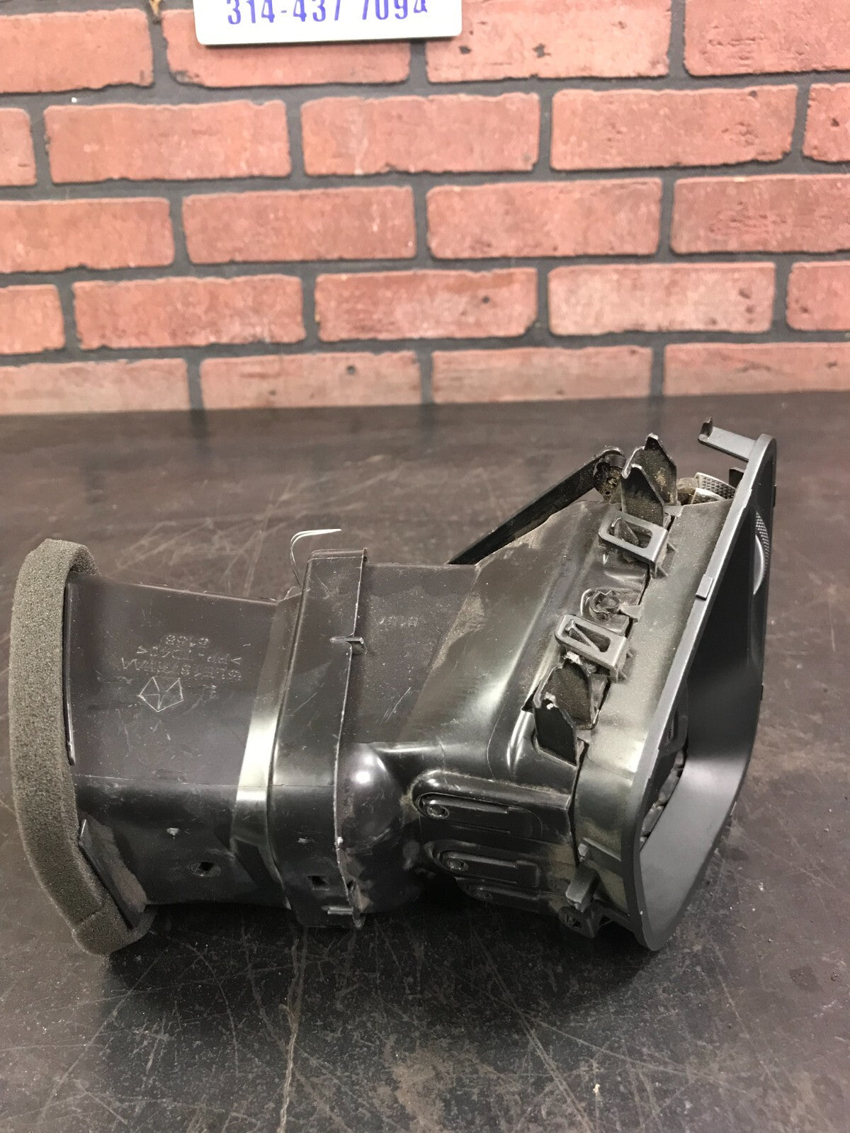 2015-2021 Dodge Challenger SRT LH Driver Dash Vent