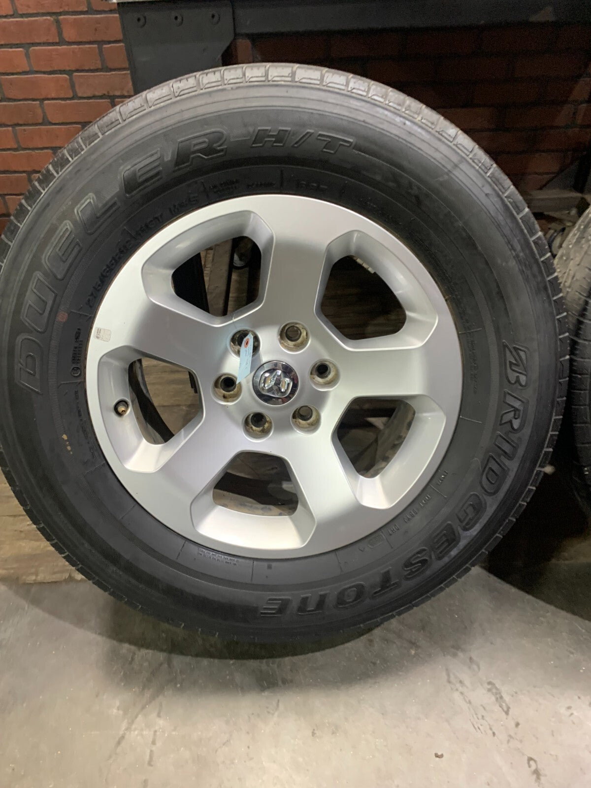 DODGE RAM TRUCK 1500 18" SILVER FACTORY OE WHEELS 5YD54TRMAA 2670 2019 2020 2021