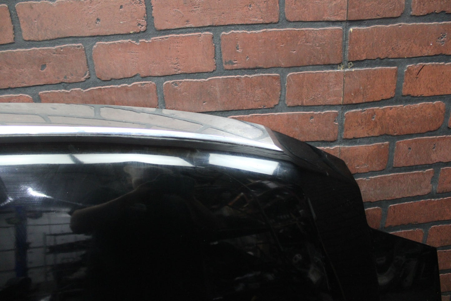 2007-2014 CADILLAC ESCALADE FRONT BONNET HOOD PANEL BLACK OEM Chrome Deflector