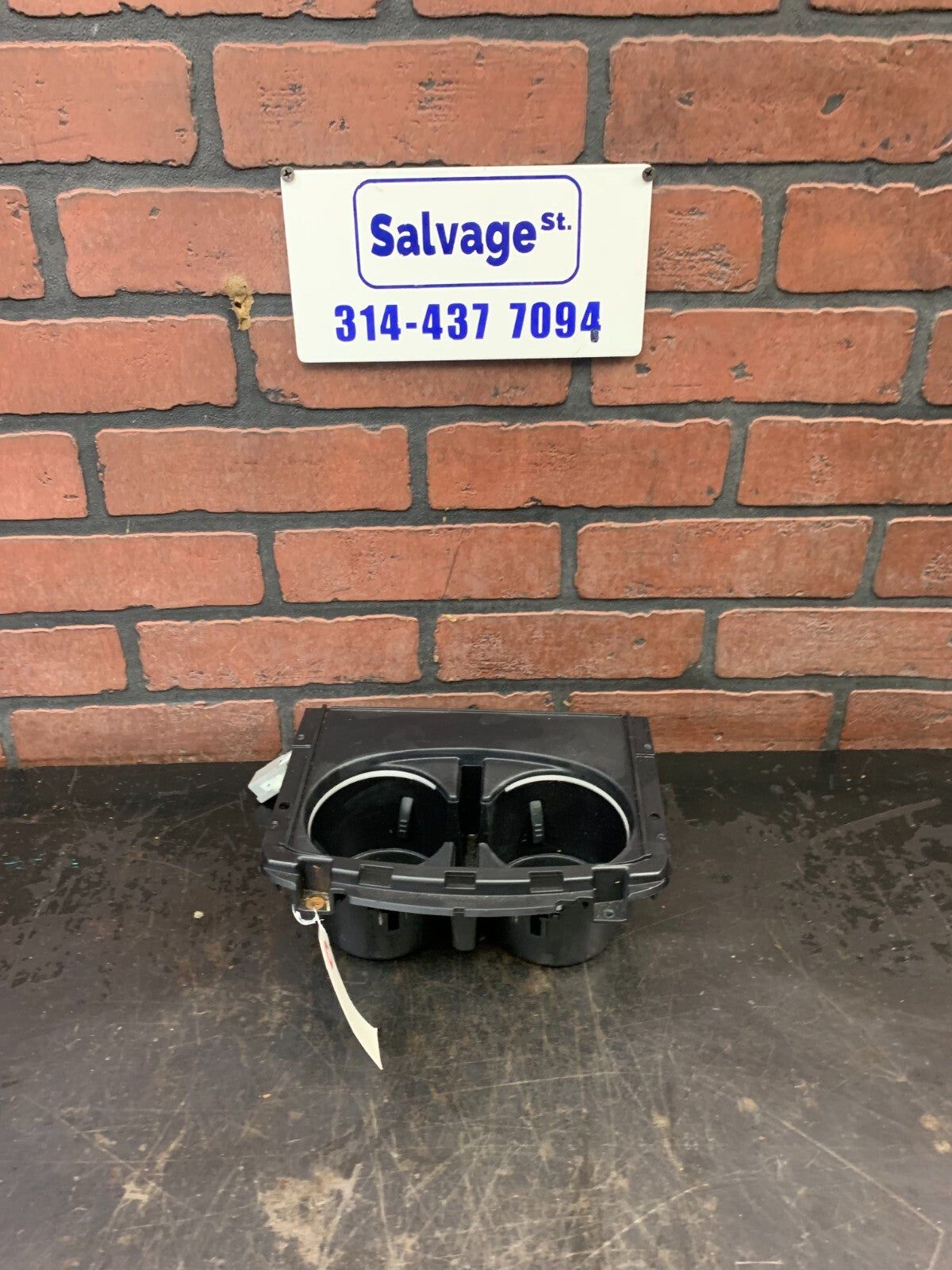 2015-2020 DODGE CHARGER/CHRYSLER 300 CENTER CONSOLE CUP HOLDER OEM AE02548DX9002