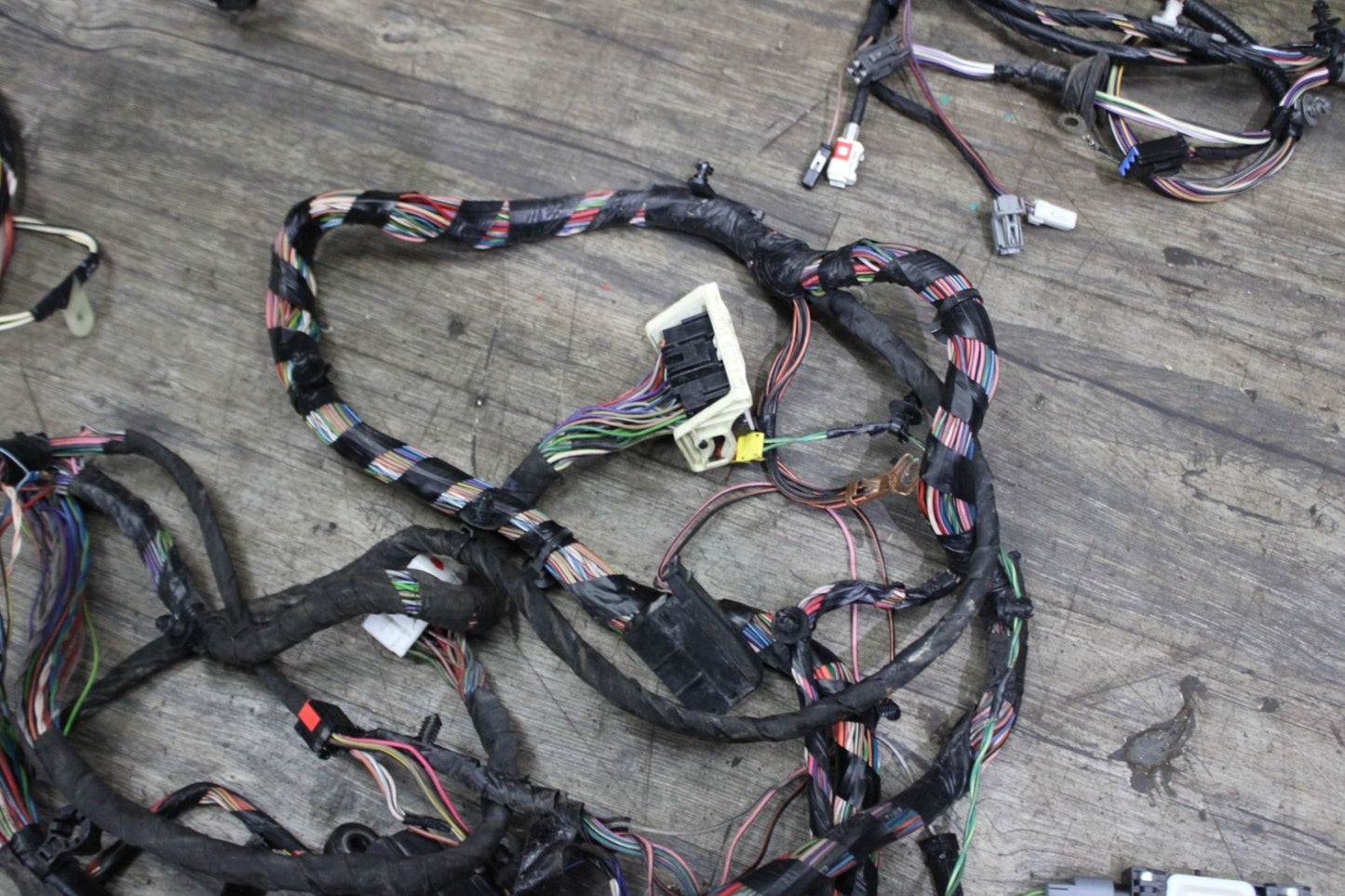 2013 Dodge Challenger SRT8 Body Wire Wiring Harness Fuse Box OEM 68156540AB OEM