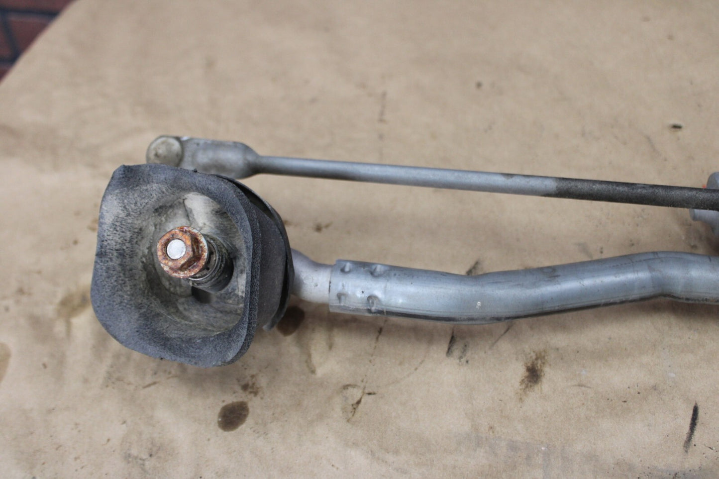 2012-2023 DODGE CHARGER SRT 392 6.2/6.4L WINDSHIELD WIPER LINKAGE MOTOR ASSEMBLY
