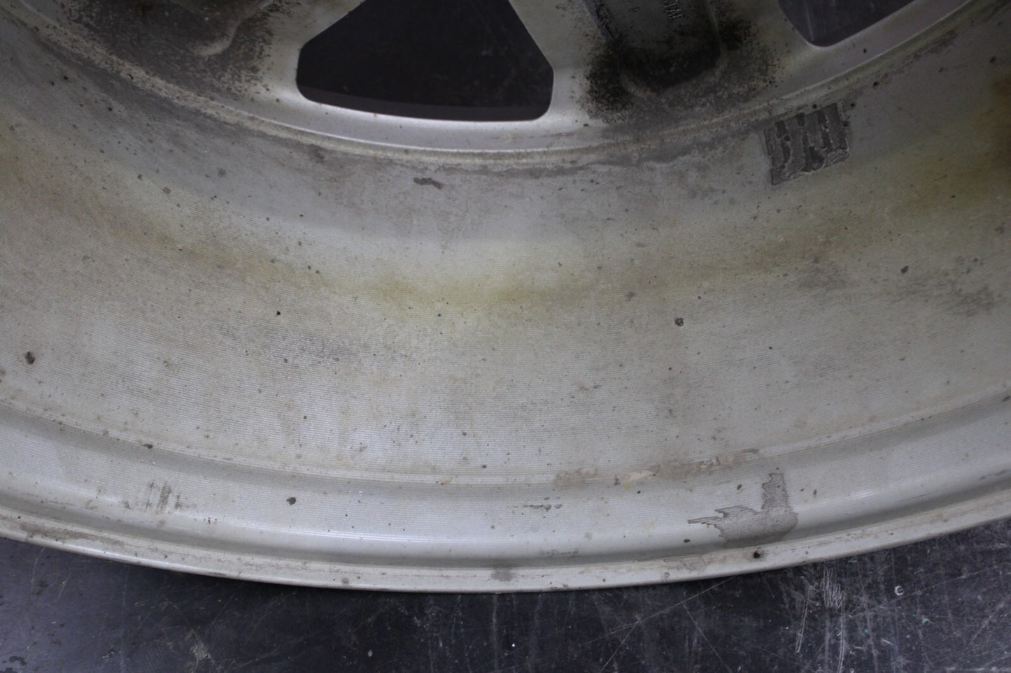 2007-2010 SATURN OUTLOOK /GMC ACADIA 18" ALUMINUM WHEEL RIM OEM 9595825 18x7.5