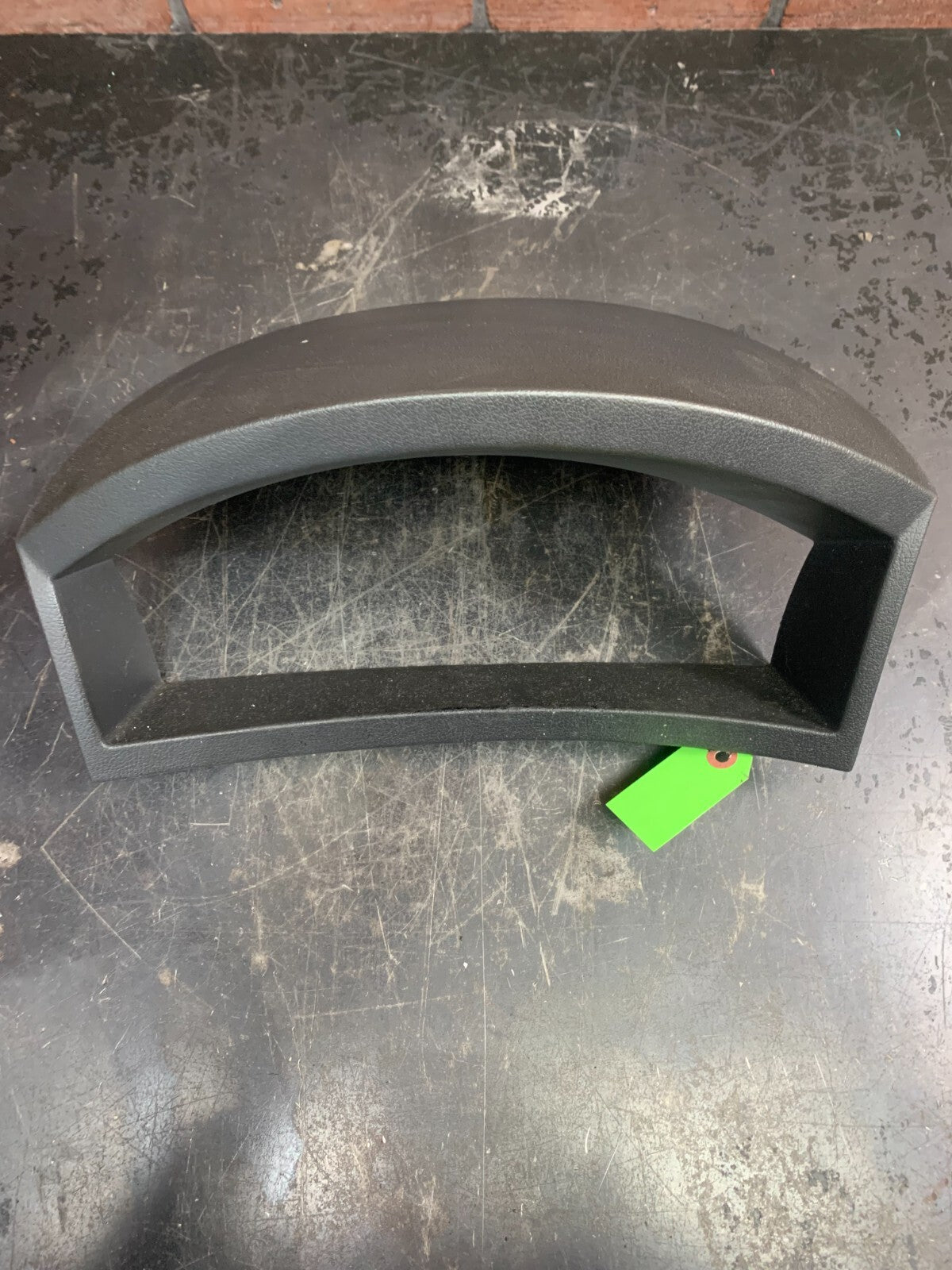 05-08 Jeep Grand Cherokee Speedometer Instrument Cluster Cover Bezel 5JY71TRM