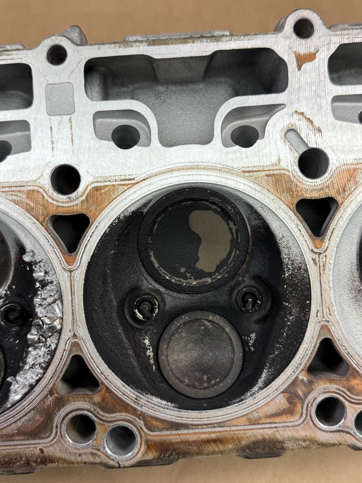 05-10 Dodge Jeep 6.1l Hemi SRT8 OEM CORE DMG Right Pass Cylinder Head 05037369aa