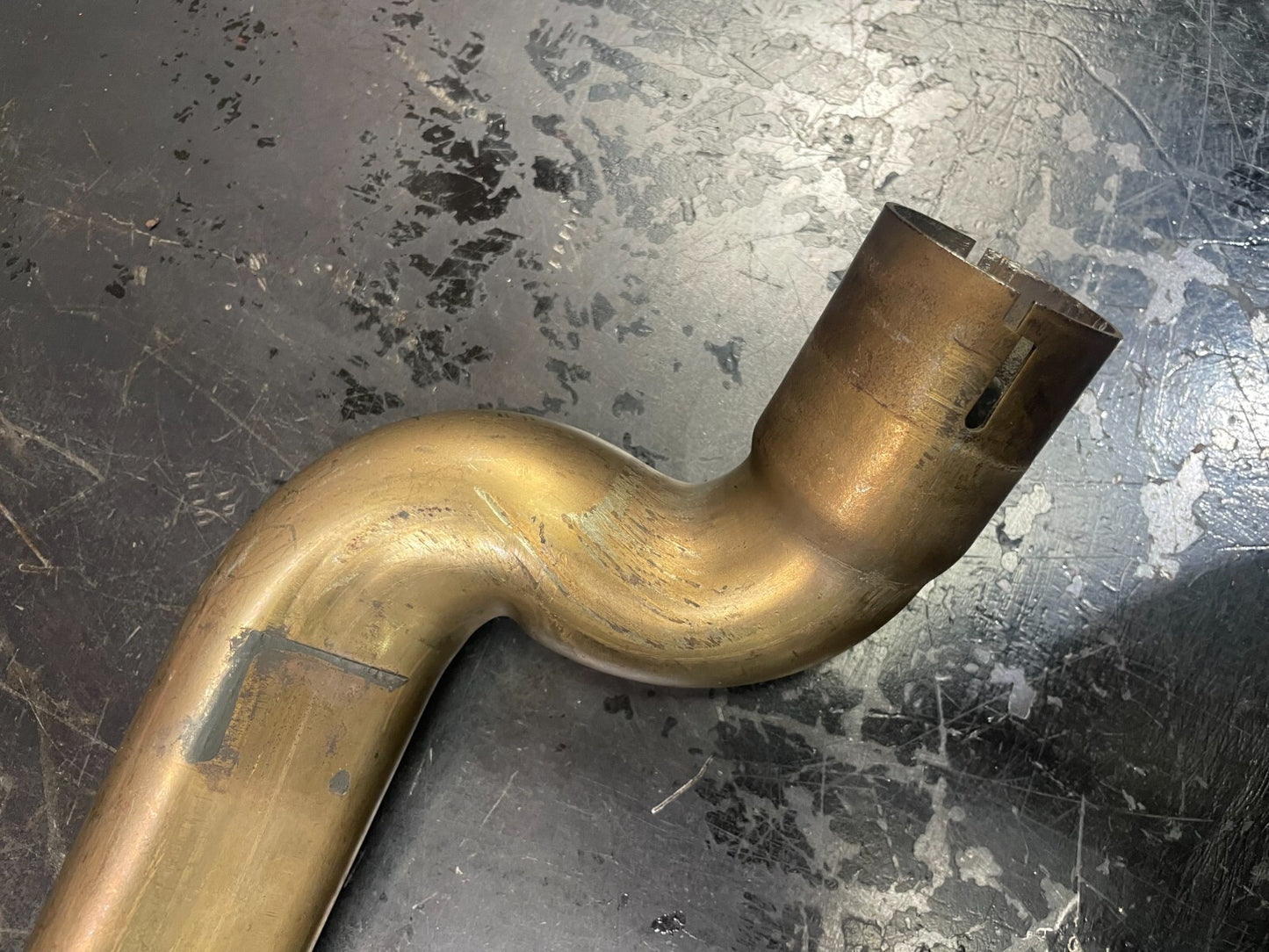 Harley Davidson Touring Street Road Exhaust Crossover Pipe Milwaukee M8 65600178