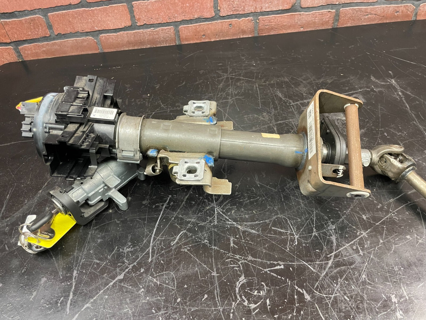 07-10 SATURN SKY REDLINE PONTIAC SOLSTICE GXP OEM STEERING COLUMN ASSEMBLY + KEY